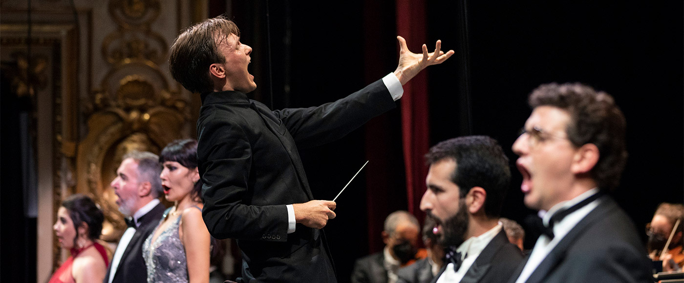 Direttore d'orchestra al concorso Toscanini 2021